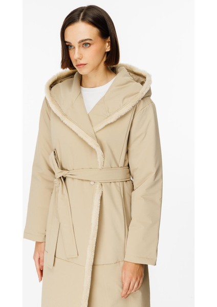 Özel Beden Kumaşı Yumuşak Kürkü ve Iç Dolgu Kaplamalı Kaban Manto-Taş