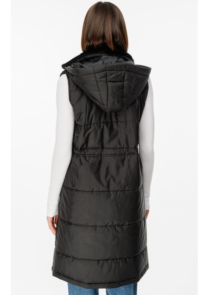 Puf Kapitone Dolgulu Soft Peluş Garni Yelek-Siyah