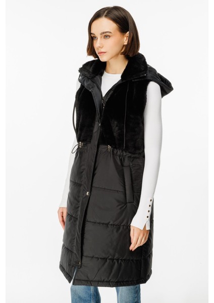 Puf Kapitone Dolgulu Soft Peluş Garni Yelek-Siyah