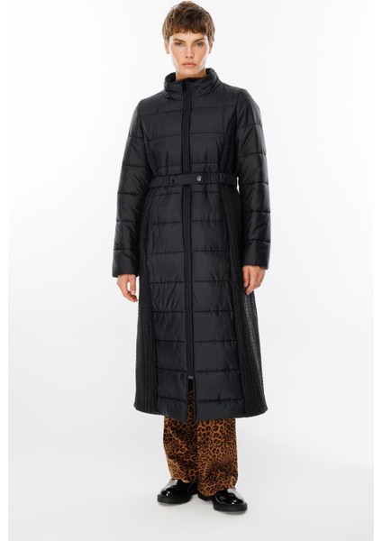 Leaf Işleme Yan Esnek Kapitone Dokuma Içi Dolgulu Kaban Manto-Siyah