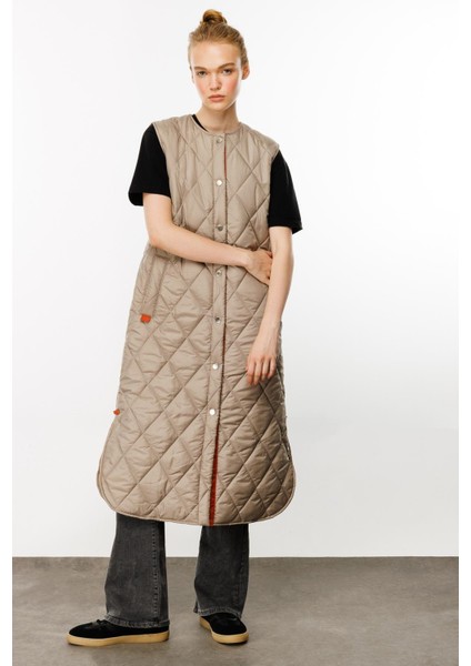 Armonia Çıt Çıt Kapamalı Renk Detayları ile Süslenmiş Zamansız Spor Yelek-Taş modelleri