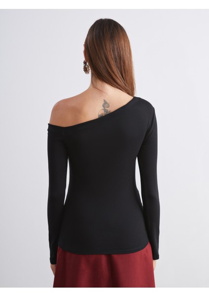 Tek Omuz Fitilli Bluz fırsatları