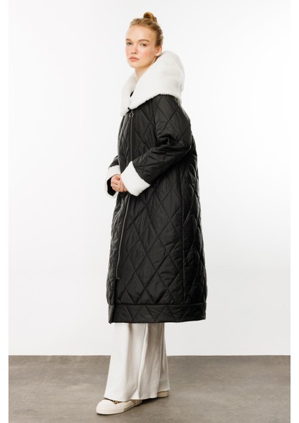 Chnl Yaka ve Kol Yumuşak Kürk Detaylı Kapitone Dolgu Kaban Manto-Siyah