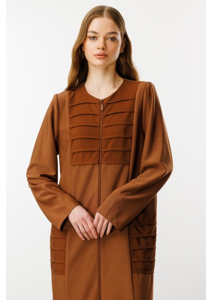 Nervur Detaylı Spor Dökümlü Kumaş Ferace Kap-Kahve