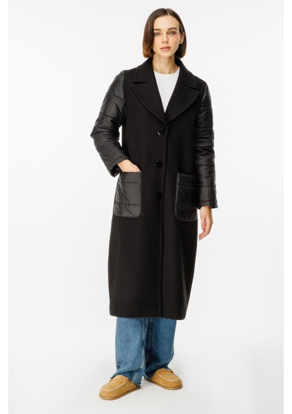 Kaşe Beden ve Kapitone Dolgu Spor Manto-Siyah