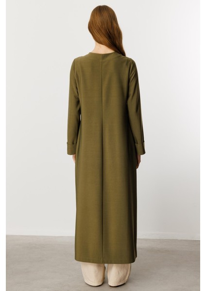 Özel Dökümlü Kumaş Aksesuarlı Kap/ Ferace-Haki