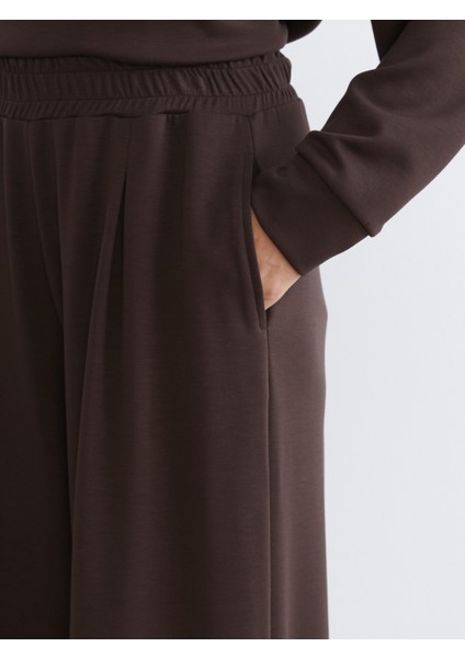 Beli Lastikli Geniş Paça Kadın Eşofman Altı modelleri