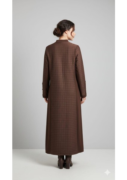 Mix Jakar Kapitone ve Krep Kumaş Karışımı Astarlı Zamansız Trench Kap-Kahve modelleri