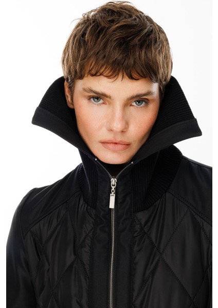 Triko Yaka Detaylı Kapitone Dolgulu Kaban-Siyah