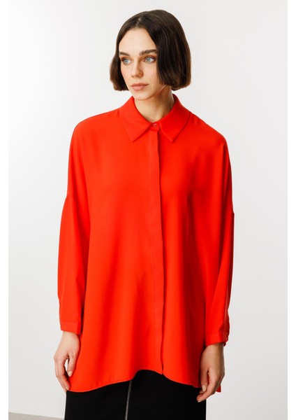 Özel Kalıp Zamansız Akıcı Kumaştan Bluz Tunik-Mercan indirimleri