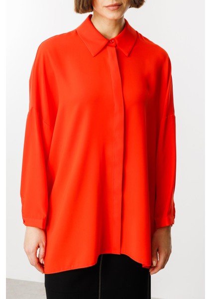 Özel Kalıp Zamansız Akıcı Kumaştan Bluz Tunik-Mercan