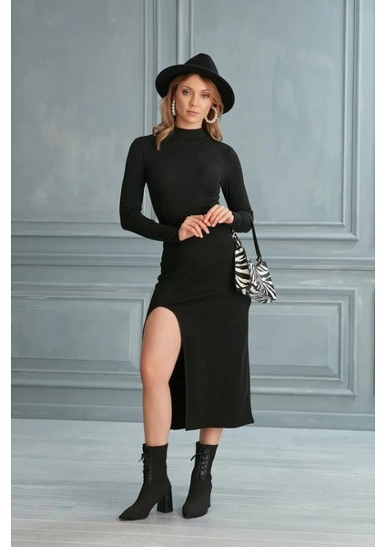 Kadın Kare Yaka Yırtmaç Detay Sırt Dekolteli Elbise