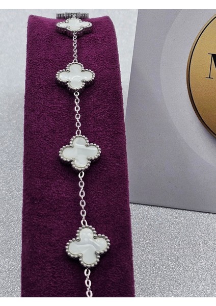 Yonca Model Beyaz Çelik Bileklik Gümüş Renk fırsatları