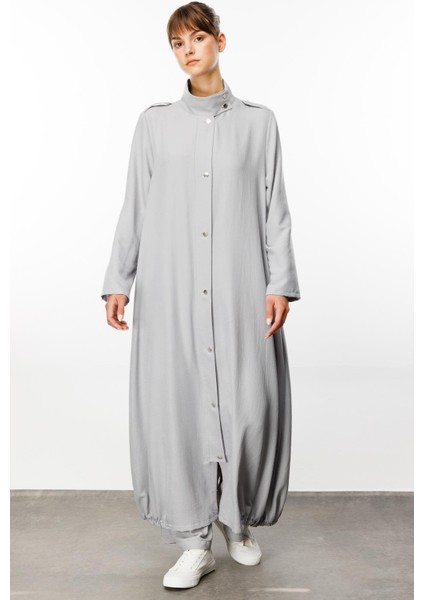 Spoza Ipekçe Doku Düğme Aksesuarlı Çok Yönlü Kullanım Imkanı Sunan Kap Elbise Ferace-Gri fiyatları