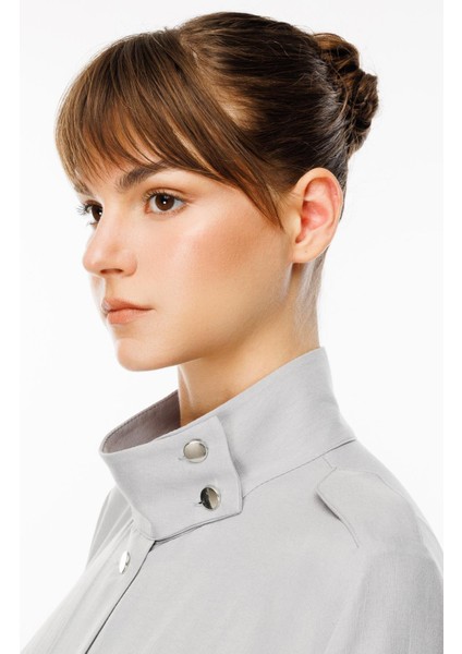 Spoza Ipekçe Doku Düğme Aksesuarlı Çok Yönlü Kullanım Imkanı Sunan Kap Elbise Ferace-Gri modelleri