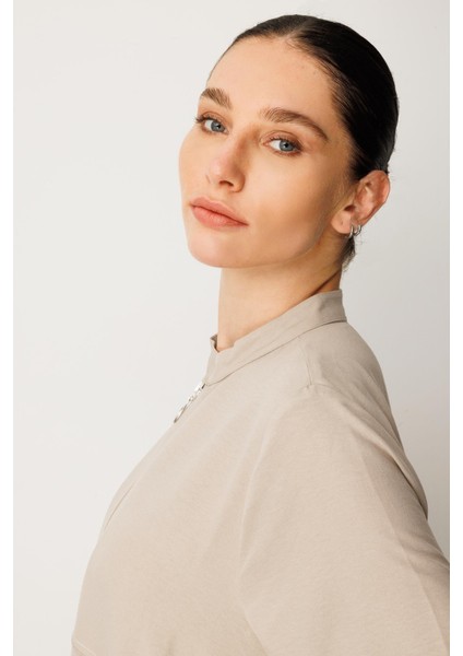 Ipekçe Kumaşı Sayesinde Hafif ve Ferah Spor Kap - Ferace-Taş fırsatları