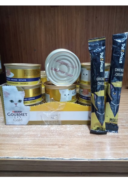 Gourmet Gold Kıyılmış Kedi Konserve Tavuklu 5 Adet+5 Adet Şekersiz Tavuklu Kedi Ödül Krema