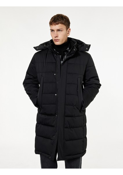 Uzun Kollu Cepli Kapşonlu Uzun Şişme Mont modelleri