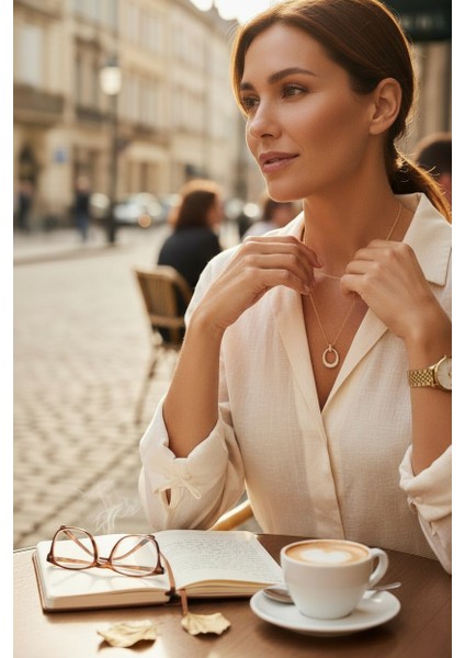 Oval Çember Figürlü Zirkon Taşlı 14 Ayar Altın Kolye indirimleri