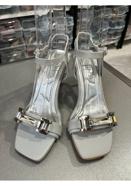 Kare Tabanlı Tek Taşlı Bilekten Tek Bantlı Çok Rahat Kadehtopuk Kadın Ayakkabı fiyatları