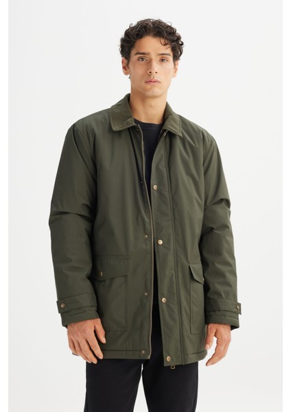 Sıcak Tutan Regular Fit Normal Kesim Içi Polarlı Cepli Parka