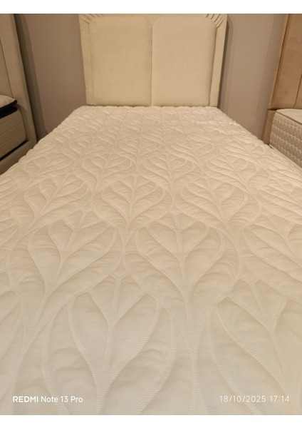 Konfor Cottony Sıvı Geçirmez Yatak Pedi Özellikli Yatak Alezi fiyatları