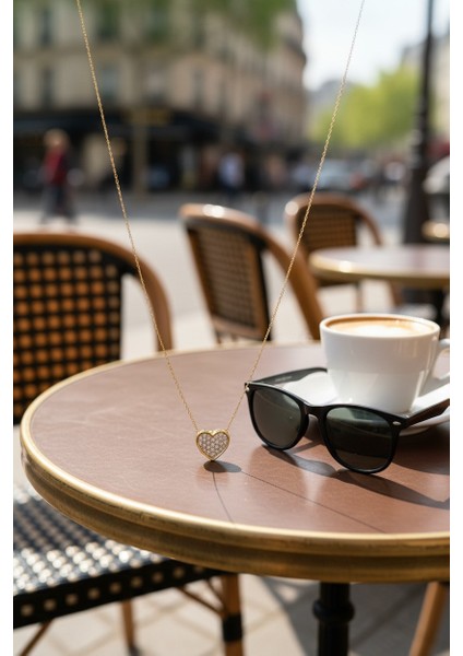 Kalpli Figürlü Zirkon Taşlı 14 Ayar Altın Kolye modelleri