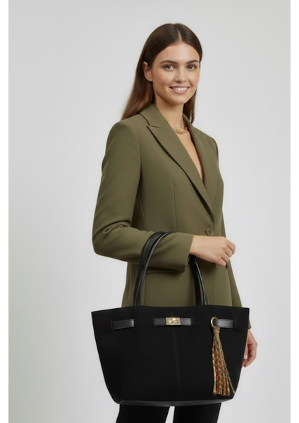 Kadın Siyah Süet Kumaş Çıtçıt Mıknatıslı Içi Fermuarlı El ve Omuz Çantası 40/25 fiyatları