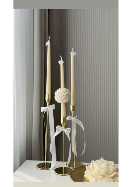 Candle El Yapımı Kokusuz Sade Şamdanlık Mum 2 Adet Şakayik Çiçekli Şamdanlık Mum 1 Adet 22*2 fiyatları