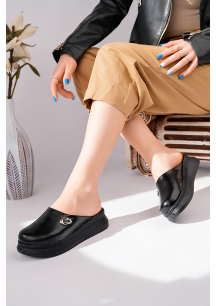 BA04597 Siyah Cilt Kadın Önü Kapalı 4 cm Sabo Terlik - 39