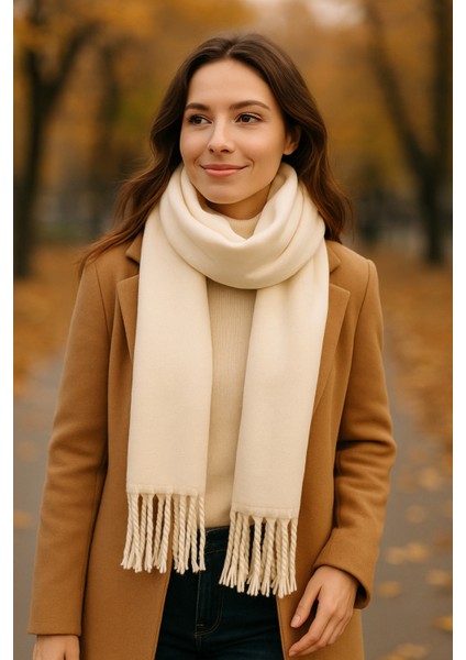 Kadın Krem Püsküllü Soft Dokulu Klasik Şal