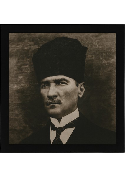 Atatürk Portre Desenli Siyah Kare Fular fiyatları