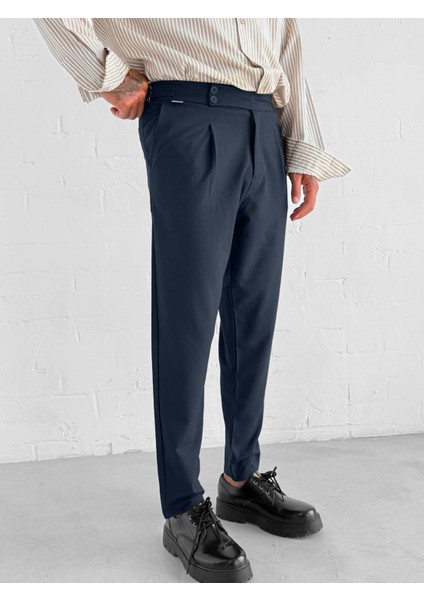 Erkek Ayarlanabilir Tokalı Pileli Kumaş Pantolon Lacivert