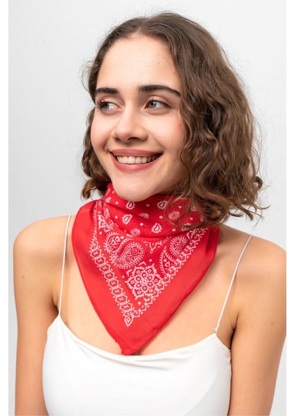 Kırmızı Beyaz Paisley Desenli Bandana