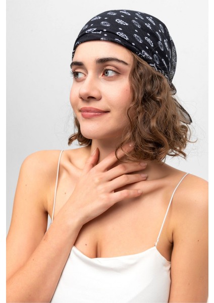 Siyah Beyaz Paisley Desenli Bandana modelleri