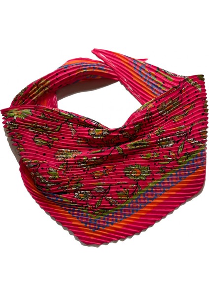 Pembe Çiçek Desenli Piliseli Kadın Fular