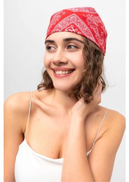 Kırmızı Beyaz Patchwork Paisley Desenli Bandana modelleri