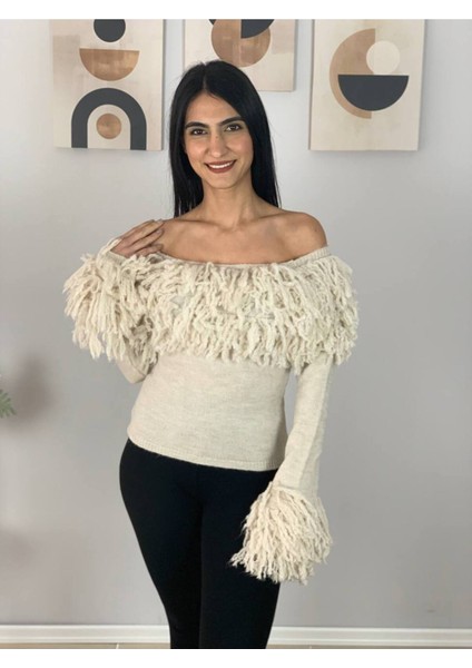 Kadın Püsküllü Madonna Yaka Triko Kazak Krem Standart