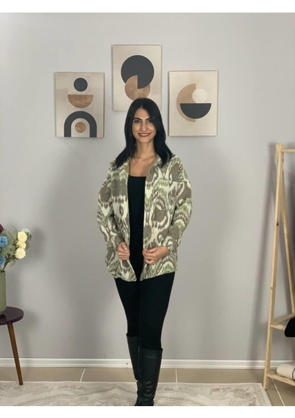 Kadın Tek Cepli Desenli Kalın Oduncu Ceket Gömlek (Haki-Beyaz) St fiyatları