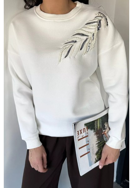 Kadın Bisiklet Yaka Pul Nakışlı Şardonlu Sweatshirt P-00019309 modelleri