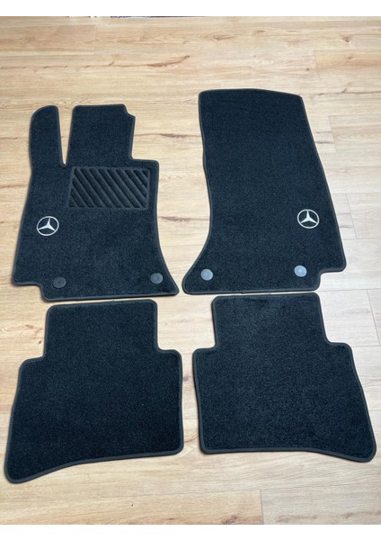 Oto Halı Paspas Seti Mercedes Clc Serisi Modelleri Uyumlu |Amg Line | Kadife Halı | Kaymaz & Şık Tasarım modelleri