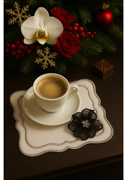 Siyah Dantel Çiçek Detaylı Şık Kahve Sunum Peçetesi – El Emeği fiyatları