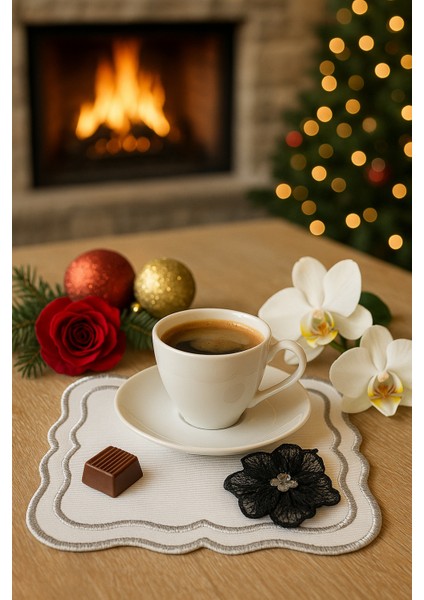 Siyah Dantel Çiçek Detaylı Şık Kahve Sunum Peçetesi – El Emeği