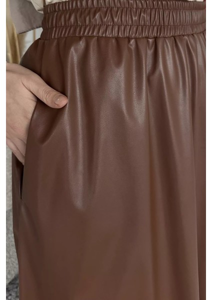 Bel Lastikli Cepli Deri Tesettür Etek P-00019336 fırsatları