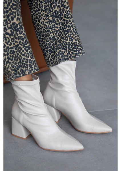 Garcia Kadın Streç Sivri Kalıp Deri Bot Bej fiyatları