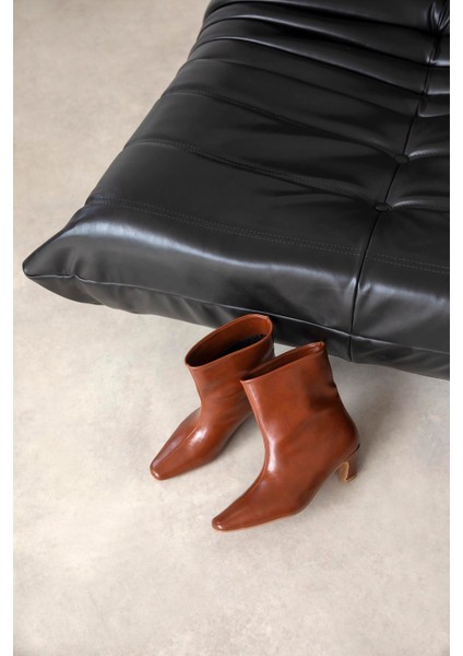 Viva Kadın Kırışık Deri Bot Taba fiyatları