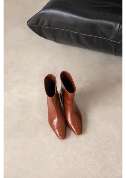 Viva Kadın Kırışık Deri Bot Taba