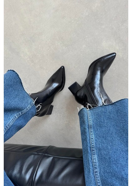 Liston Kadın Topuklu Kırışık Deri Bot Siyah