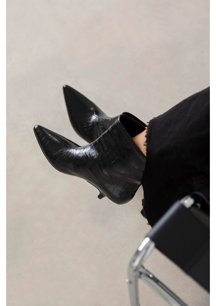 Bella Kadın Pino Ökce Kroko Deri Bot Siyah fiyatları