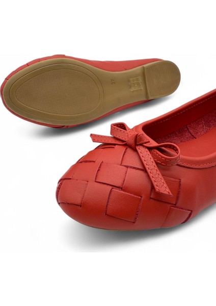 Chic Kırmızı Hakiki Deri Fiyonk Detaylı Kadın Günlük Babet